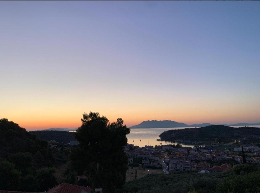 Nera'S View Apartment Epidaurus Exterior foto